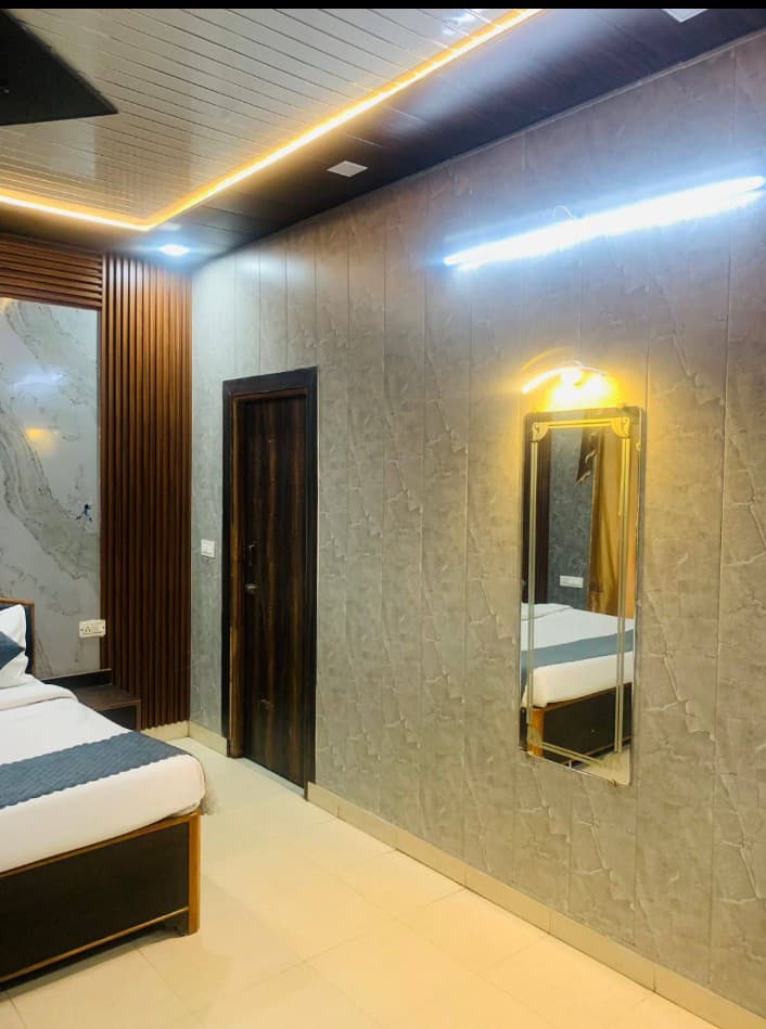 Room Image 2