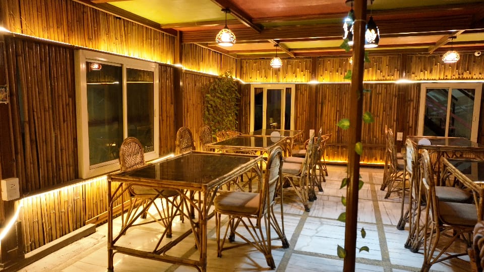 Restaurant-1